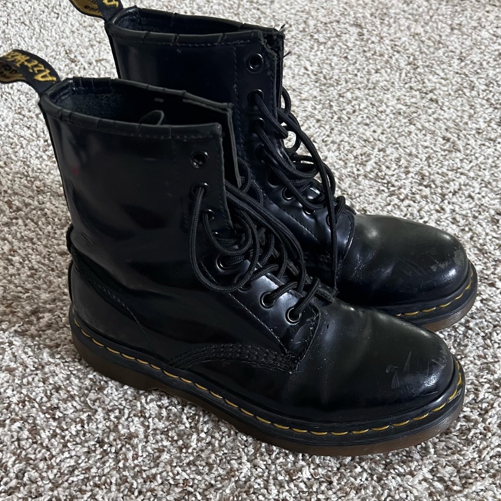 Dr. Martens women’s size 7 combat boots